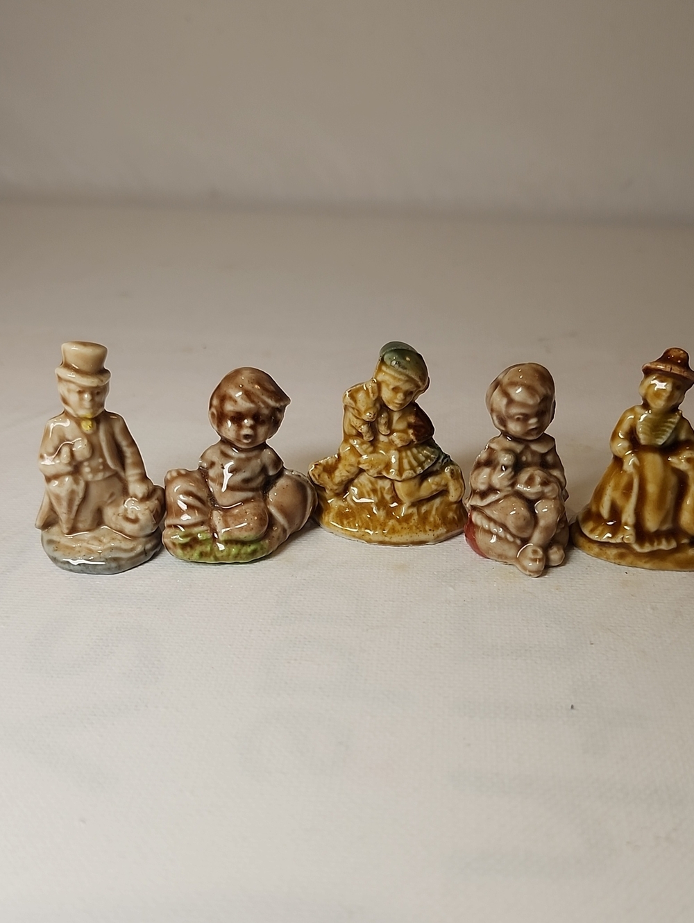 Vintage Wade England Figurine Set Of 5